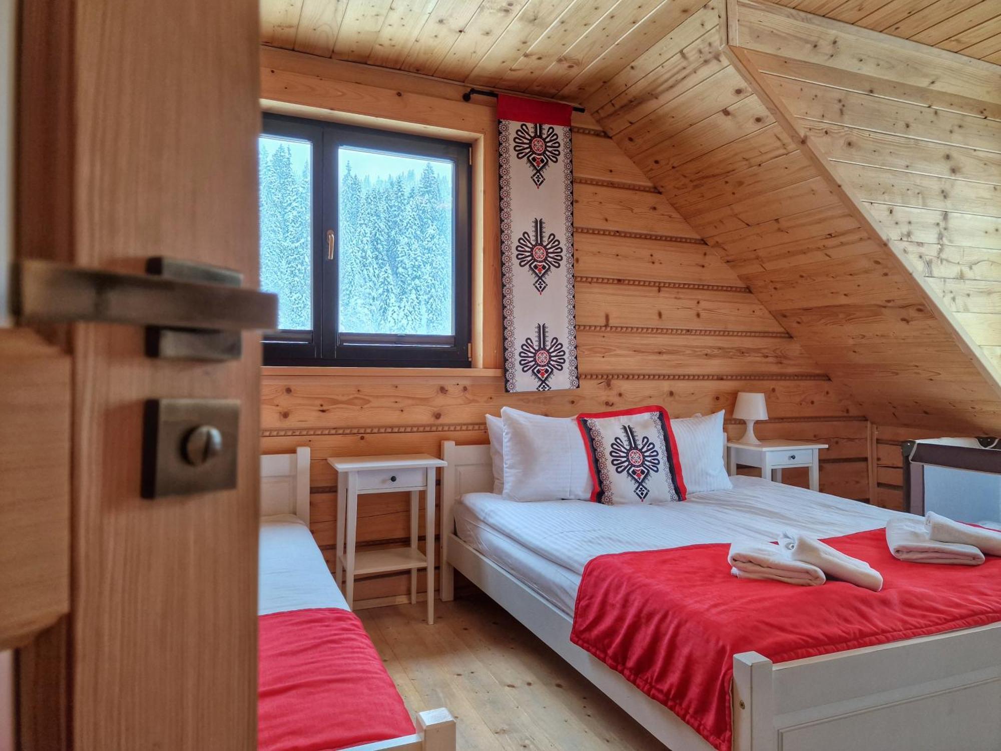 Lk Resort Lapsze Domy Z Prywatna Balia I Sauna Łapsze Niżne Eksteriør bilde